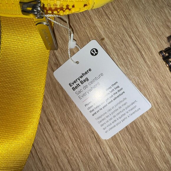 NWT - Lululemon Everywhere Belt Bag - Soleil Yellow Brand new with tags - Picture 3 of 7